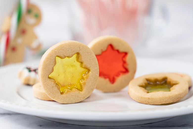 Bunte Fensterglaskekse