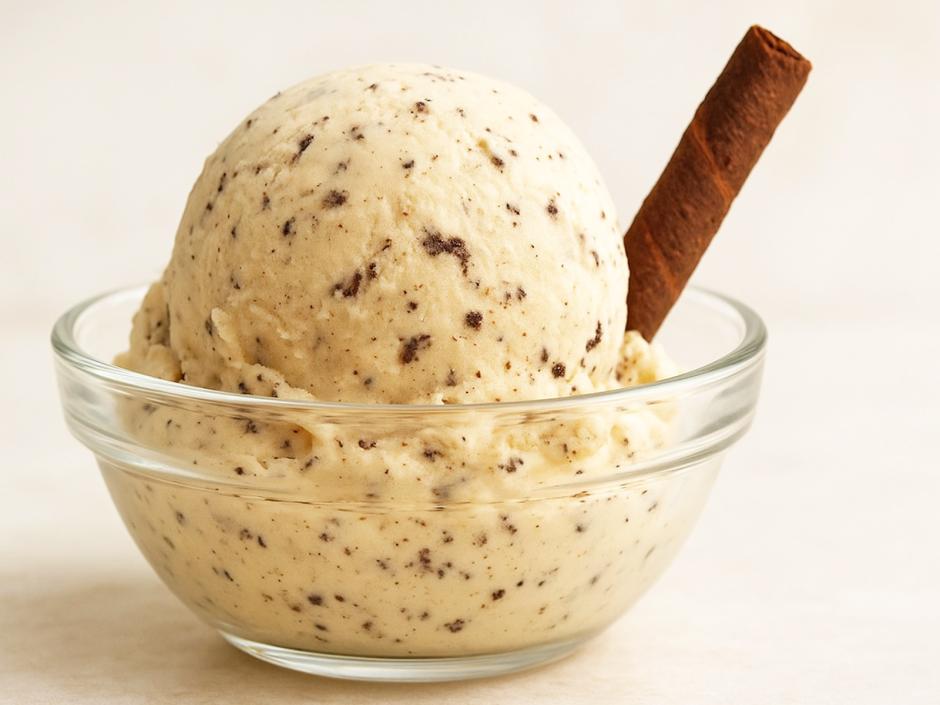 Schokosplitter Eiscreme aus der Eismaschine