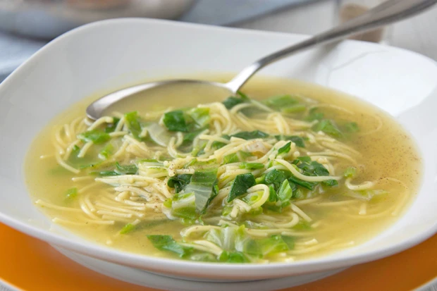 Mangold Nudelsuppe