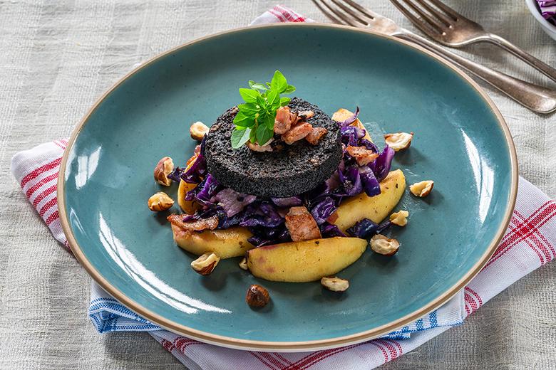 Warmer Rotkrautsalat mit Blunzn