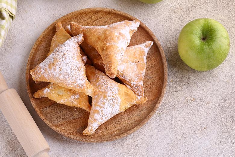 Glutenfreie Polsterzipferl mit Apfelmusfüllung