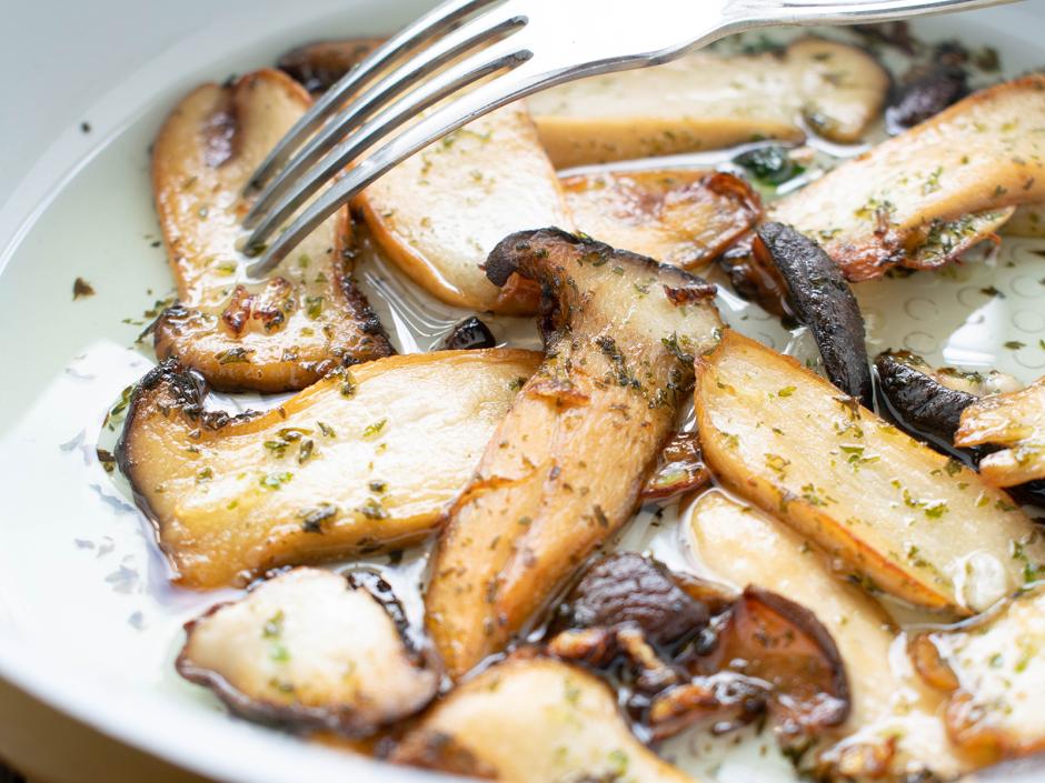 Steinpilze mit Speck