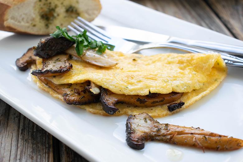 Steinpilz Omelette mit Erdäpfeln