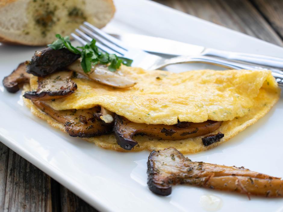 Steinpilz Omelette mit Erdäpfeln