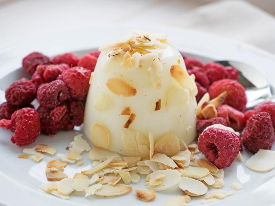 Mandel-Panna Cotta