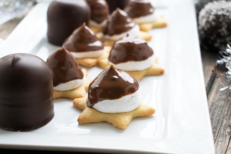 Mürbteig-Schokokuss-Sterne