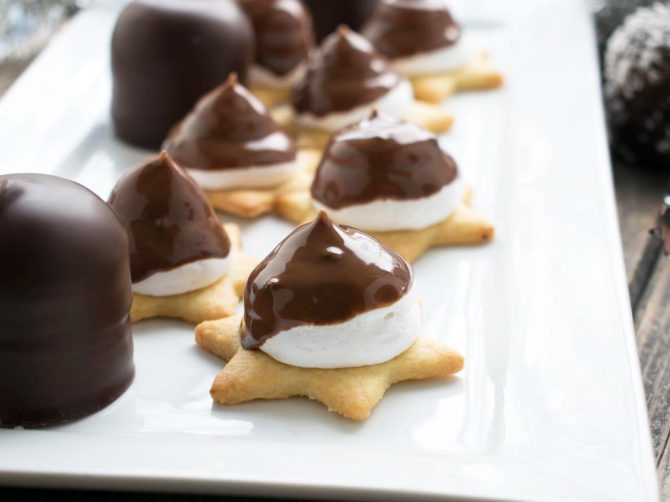 Mürbteig-Schokokuss-Sterne