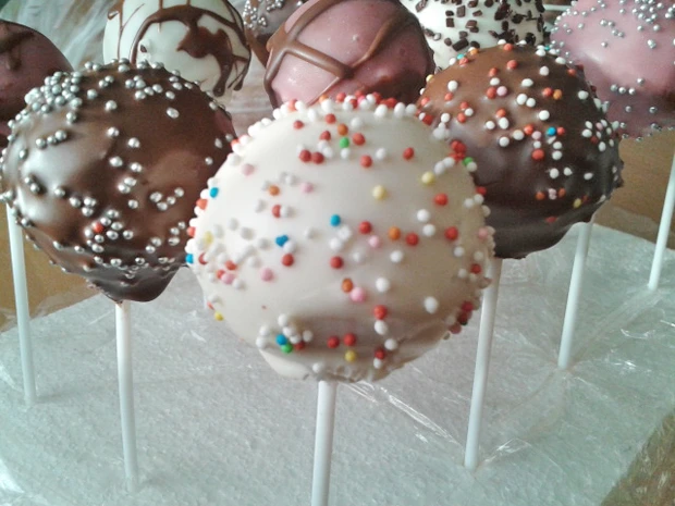 Cake Pop Cuisine