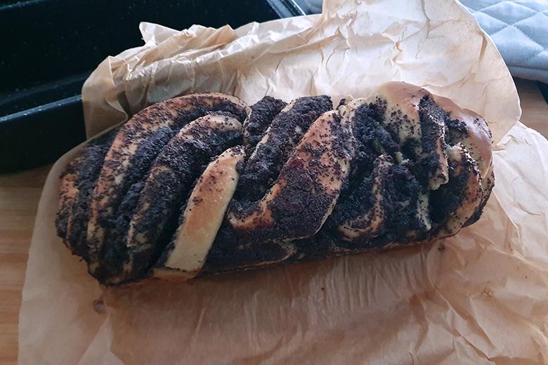 Einfacher Mohnstriezel