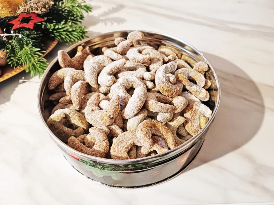 Kürbiskern-Vanillekipferl mit Birkenzucker