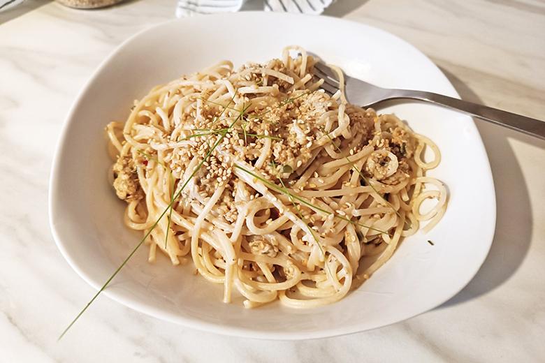 Spaghetti mit scharfem Sesampaste