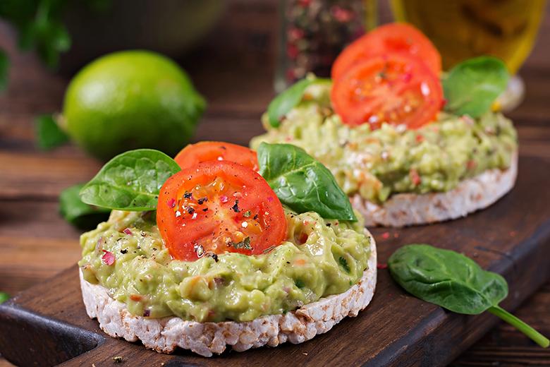 Reiswaffeln mit Guacamole