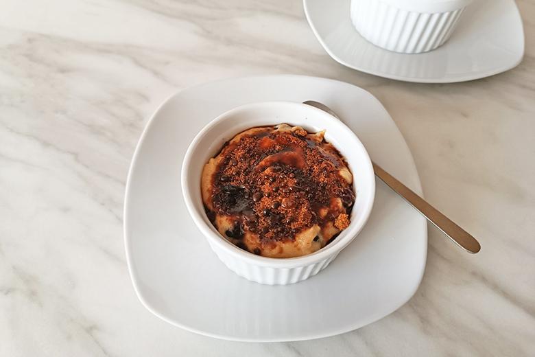 Grießbrei brûlée mit Schwarzbeeren