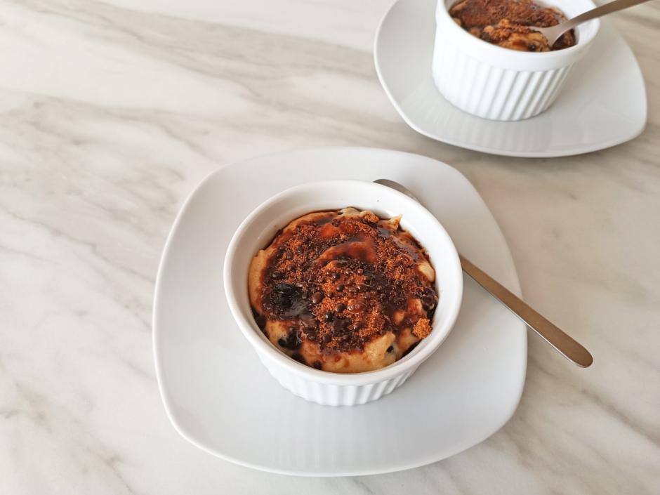 Grießbrei brûlée mit Schwarzbeeren