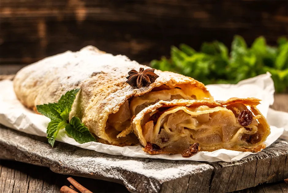 Wiener Apfelstrudel