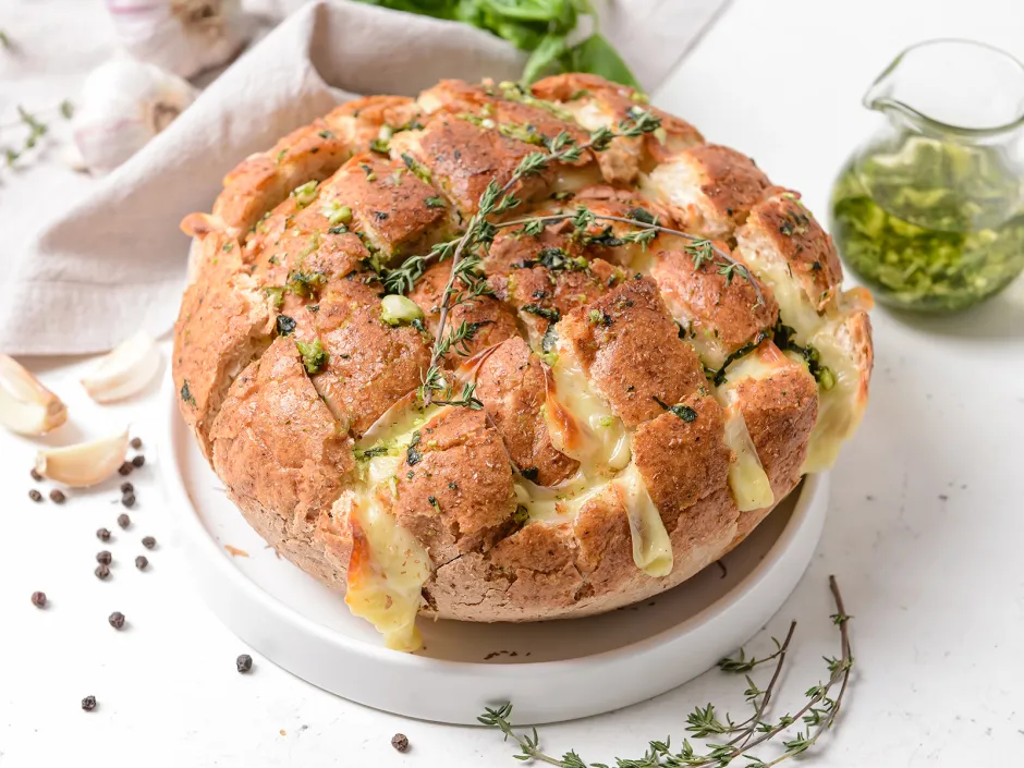 &Uuml;berbackener Brotlaib Italiano