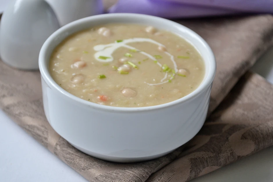 Cremige Bohnensuppe