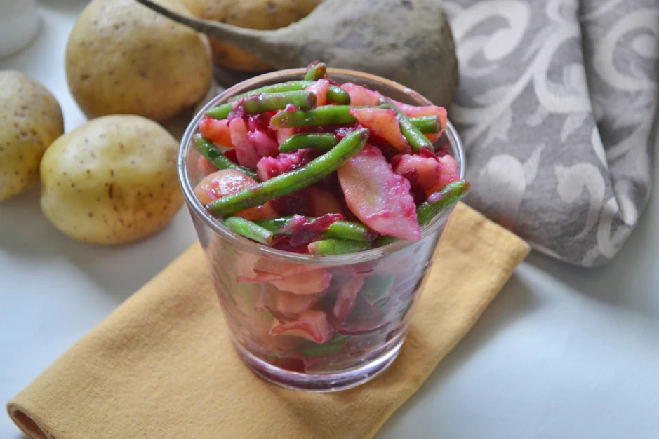 Kartoffelsalat mit rote R&uuml;ben