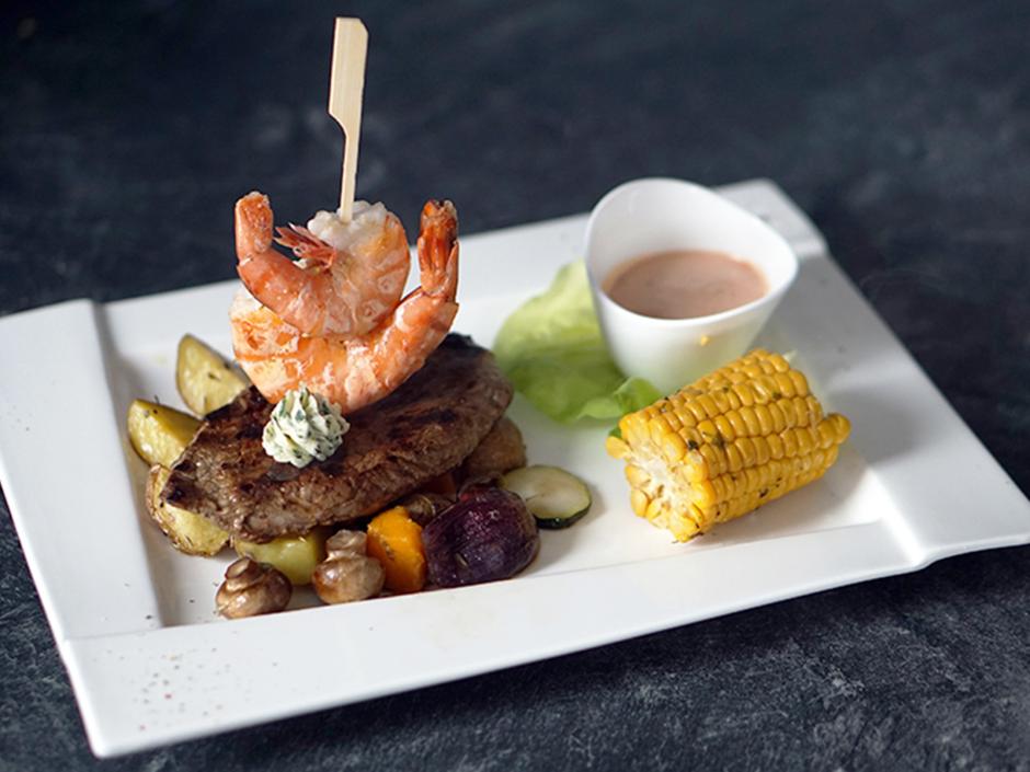 Surf & Turf mit Cocktailsauce
