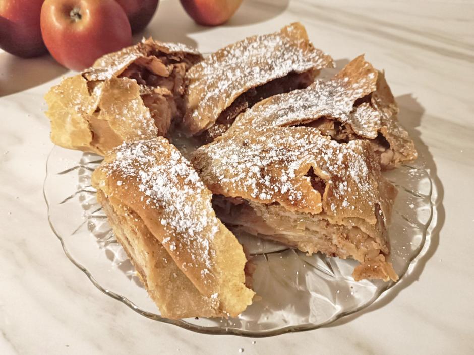 Dinkel-Apfelstrudel
