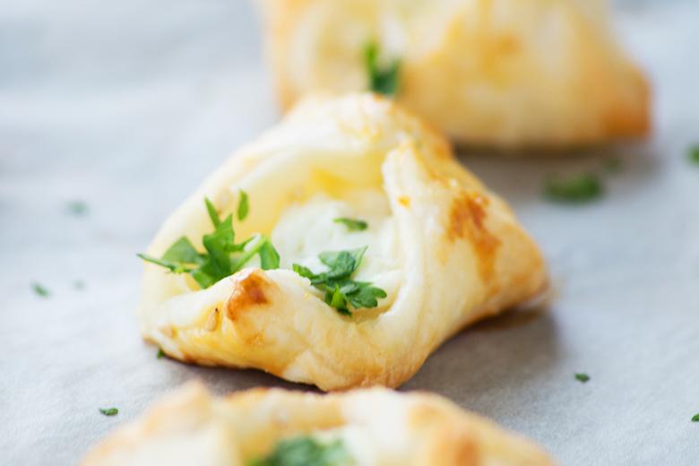 Käse-Blätterteig-Snacks