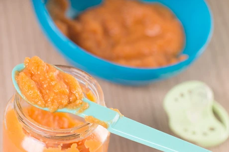 Nudeln mit Fleischsauce püriert