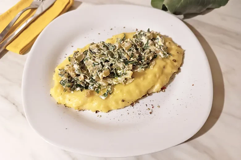 Gebratener Mangold auf Erdäpfelpüree