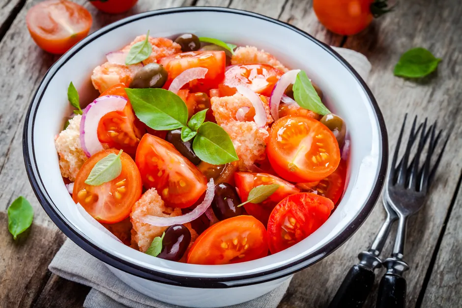 Italienischer Brotsalat