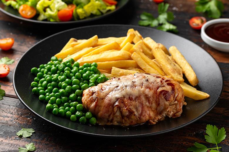 Hunters Chicken mit Erbsen & Pommes