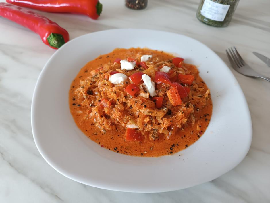 Schnelle Chinakohl-Paprika Pfanne