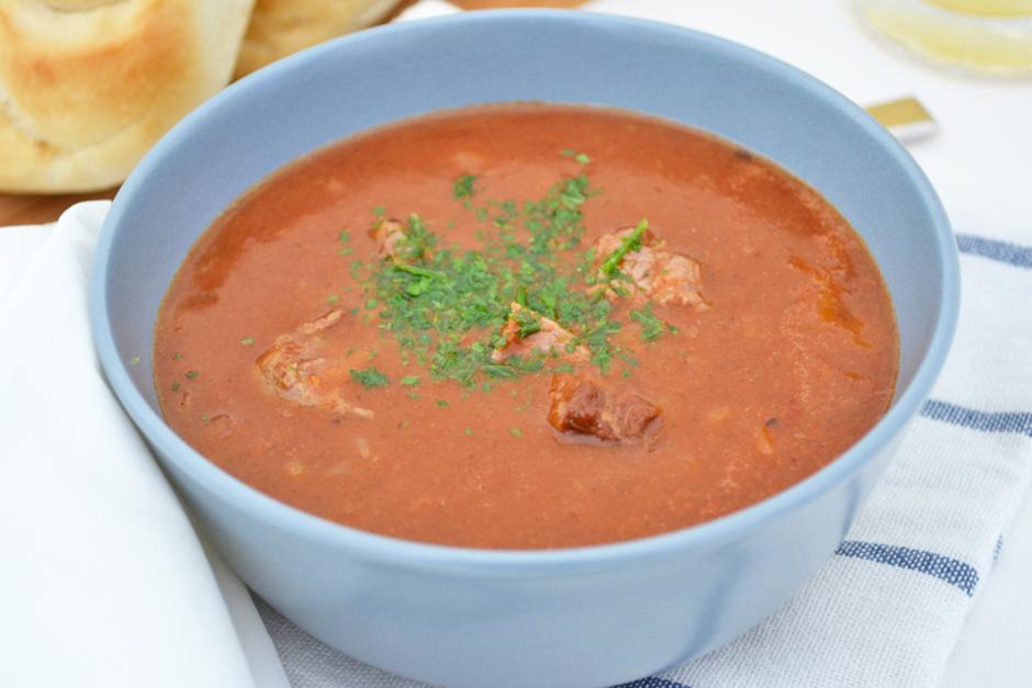 Wiener Gulaschsuppe