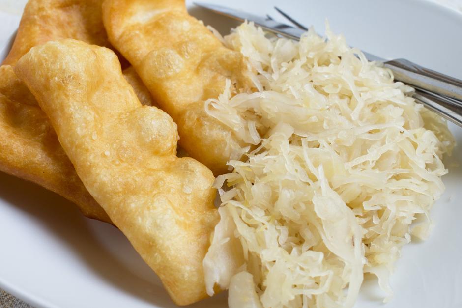 Blattl Kiachl mit Sauerkraut