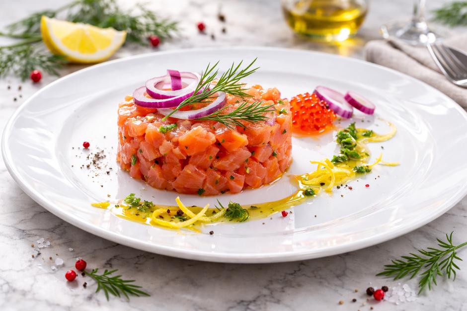 Lachstatar mit Räucherlachs