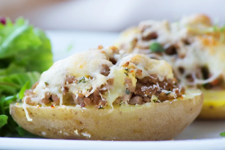 Gefüllte Kartoffeln mit Faschiertem
