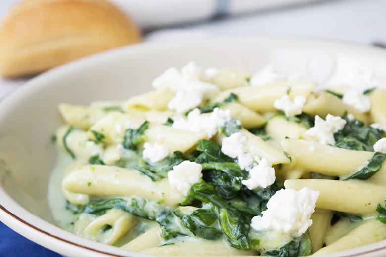 Penne mit Spinat