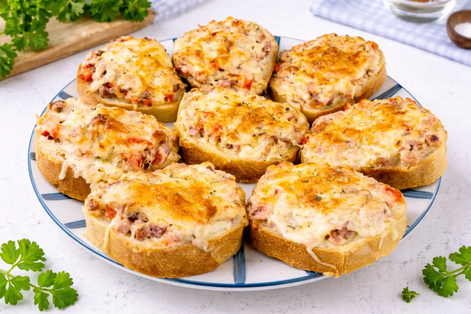 W&uuml;rzige Pizzabr&ouml;tchen