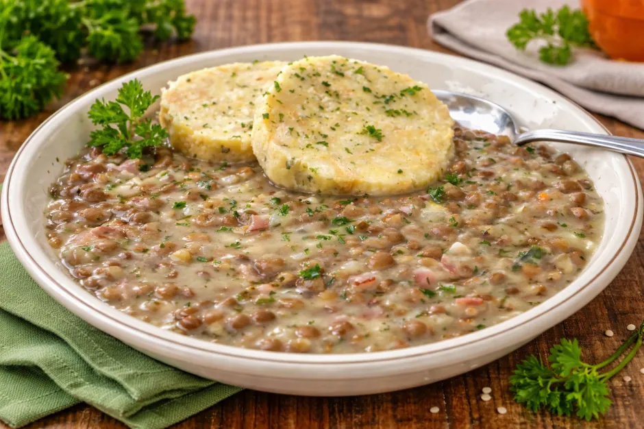 Linsen mit Speck