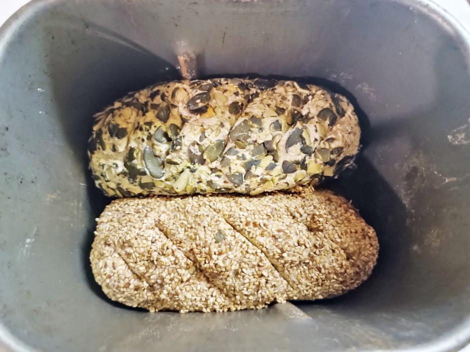 Topfen-Kornbrot aus dem Brotbackautomaten