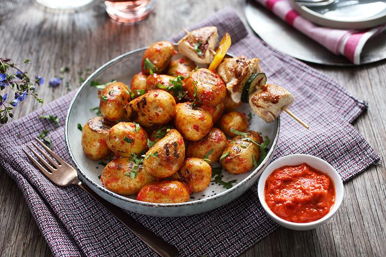 Heurige Kartoffeln mit Ajvar