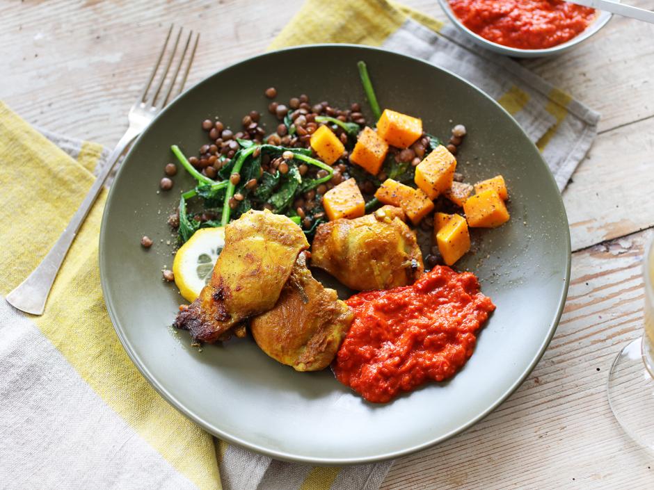 Scharfes Hühnchen mit Kürbis und Ajvar