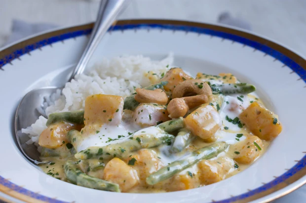 K&uuml;rbiscurry mit gr&uuml;nen Bohnen
