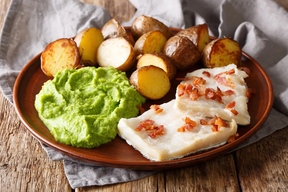 Norwegischer Lutefisk mit Erbsenp&uuml;ree