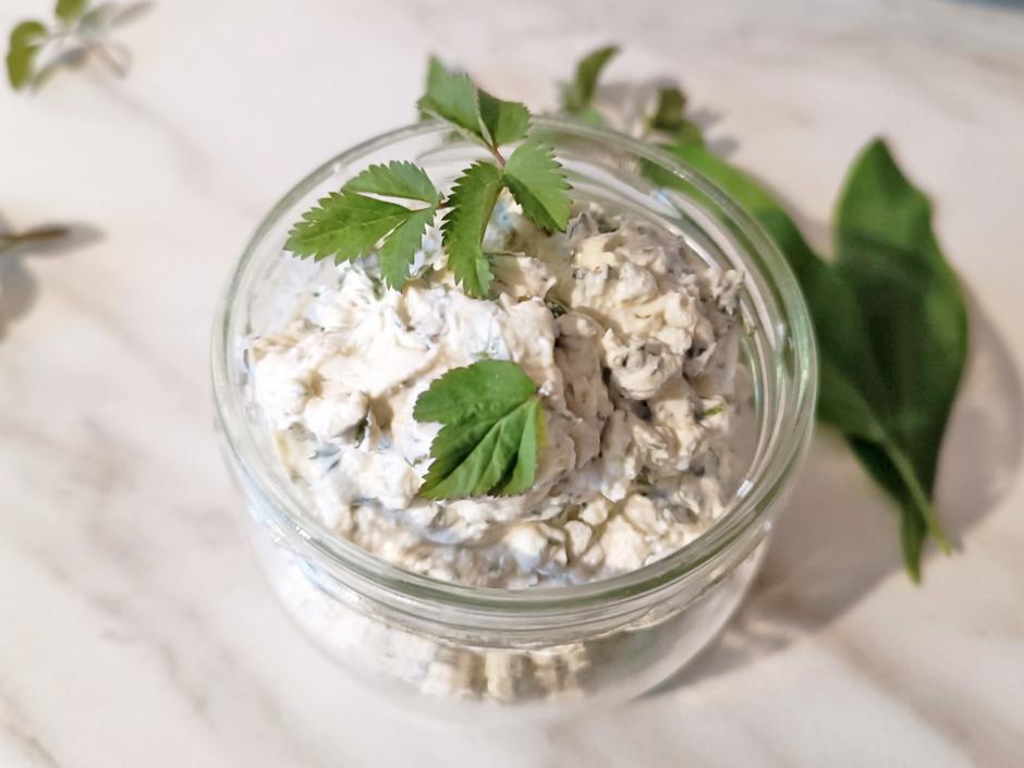 Wildkräuteraufstrich