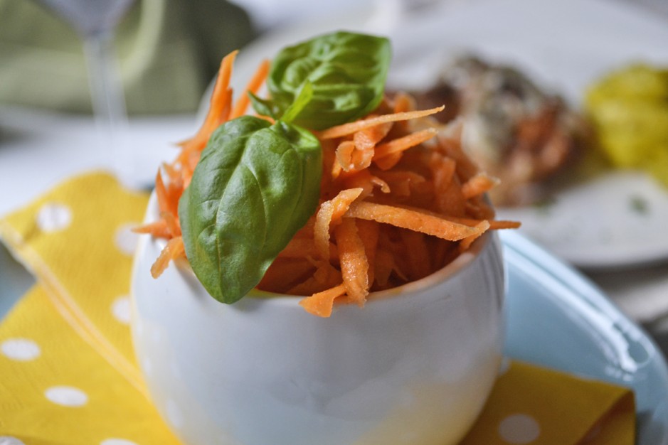 Frischer Karottensalat