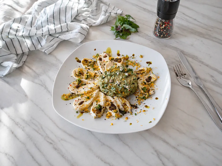 Mozzarella mit L&ouml;wenzahnaufstrich