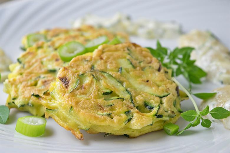 Zucchinipuffer mit Kartoffeln