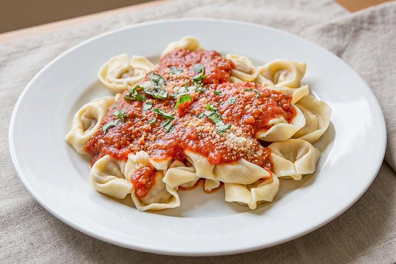 Nudeln mit Tomatensoße