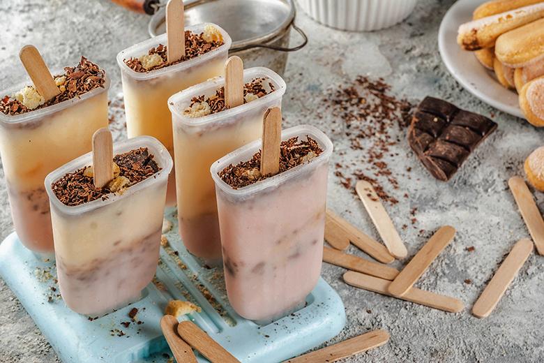 Tiramisu-Eis am Stiel 