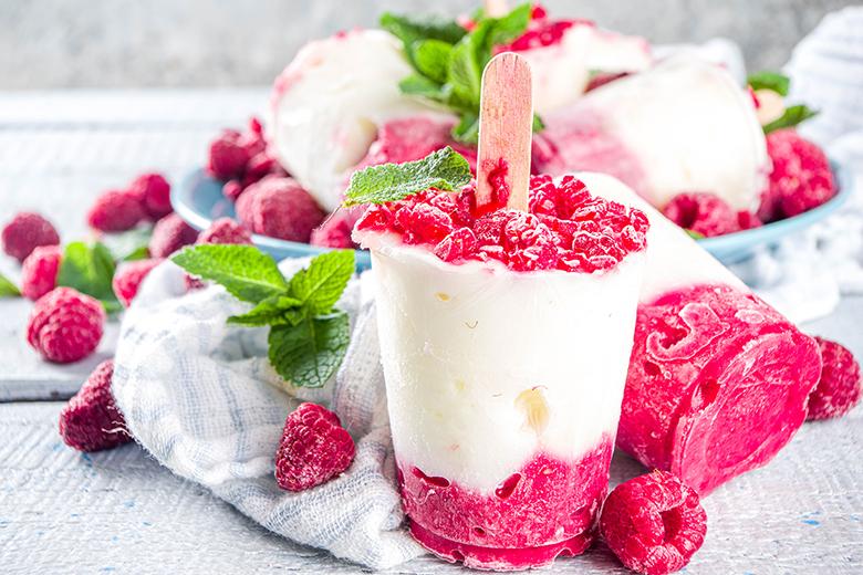 Himbeer-Joghurt-Eis am Stiel