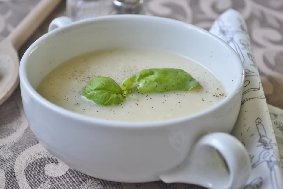 H&uuml;hner-Einmachsuppe